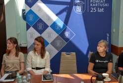 Robocze spotkanie przedstawicieli gmin Powiatu Kartuskiego z pracownikami Wydziału Budownictwa Starostwa Powiatowego w Kartuzach